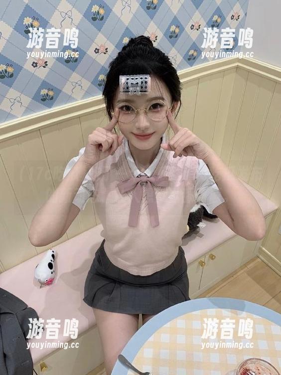 吃了一个大瓜！17c吃瓜发布的新动态，让人想默默舔嘴唇。