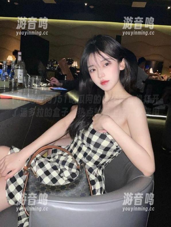 51吃瓜网 51吃瓜网的链接简直像打开了潘多拉的盒子,热点轮番上阵,快来围观!
