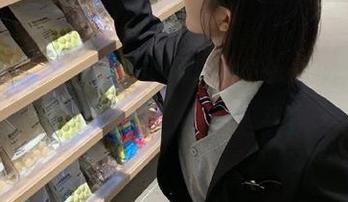 在51黑料消费小心，他们的免费瓜一天比一天上头！