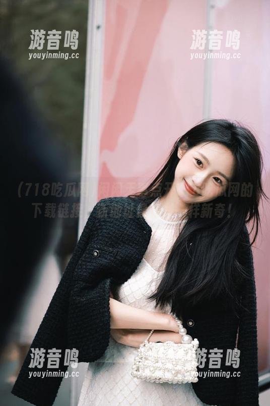 718吃瓜网 闲闲无事点开718吃瓜网的下载链接,新地址像翻书一样新奇!