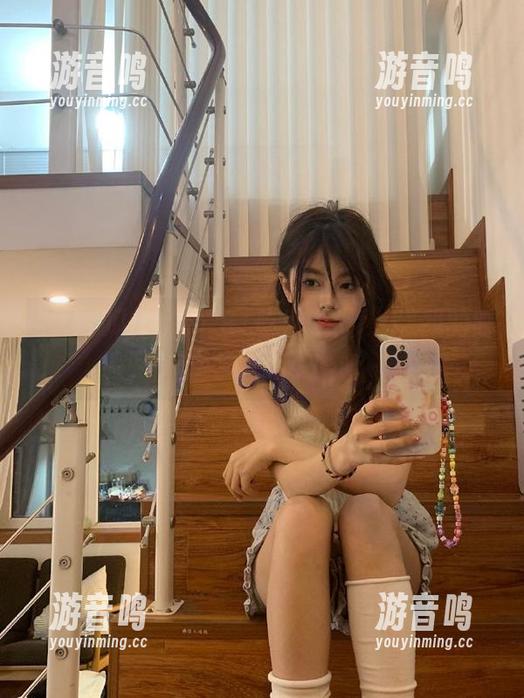 看着“91吃瓜asdf”，我的时间也被吃了…哈哈
