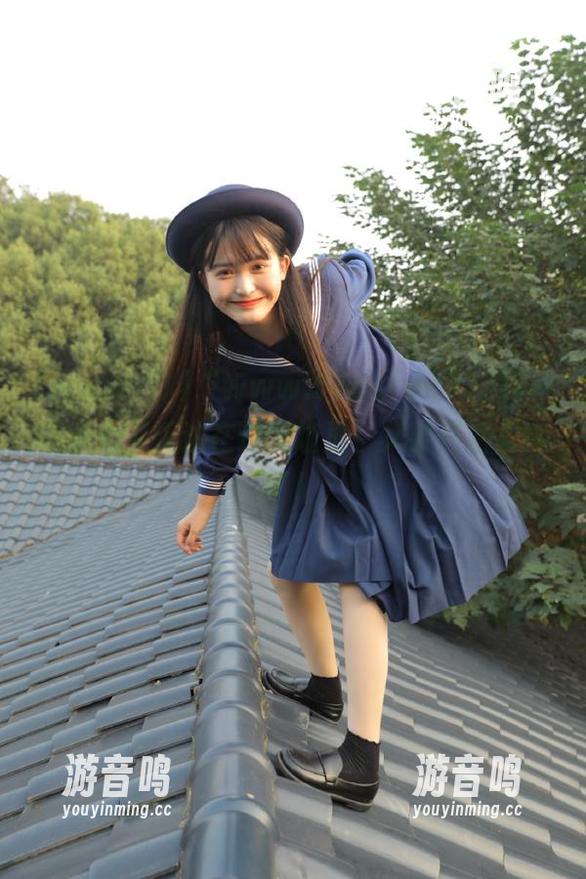 www.51 “www.51cgfun”:我一不小心又沉迷在这网址里,又要开始头疼了!