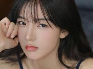 终于把zztt333的视频看完了，脑子里满是小彩虹和小飞虫的音效……