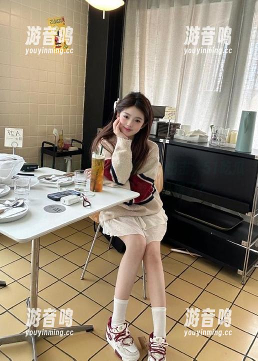 吃瓜不打烊 疑似黑料满满出击,51吃瓜不打烊的首页又要上热搜了?
