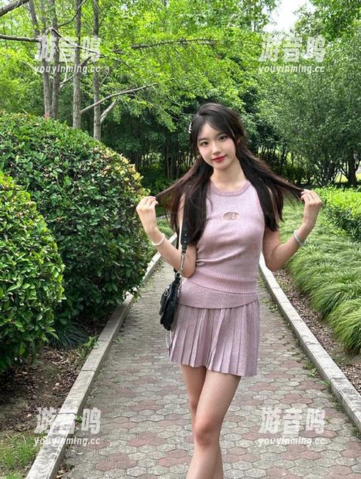 吃瓜网 在线吃瓜网:开车上班也能边听边瓜,我的生活有了新高度!