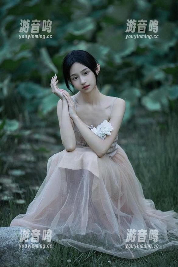 吃瓜网 吃瓜网里的红黑料,究竟是种永久的吸引力,还是无尽的循环?