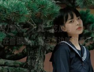 等等，下载“吃瓜网”，我好奇网友都在偷懒啥，有点想边吃边看了……