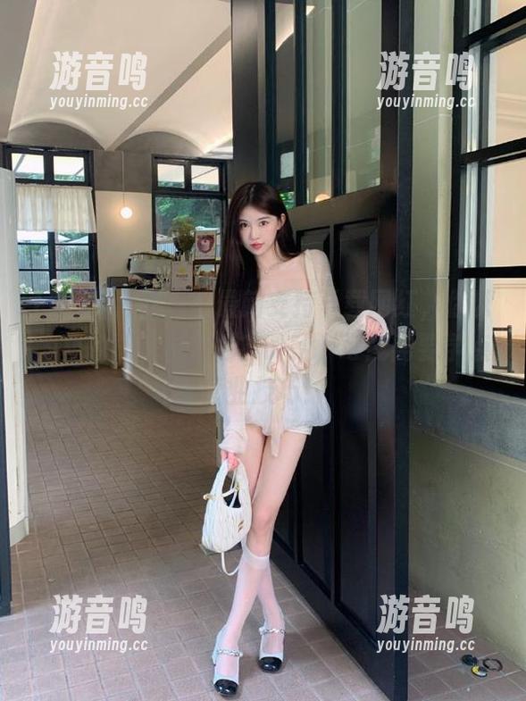 吃瓜网 吃瓜网最新支持下载网红,你以为真的能一夜成名?哈哈,可能需要学点营业技巧!