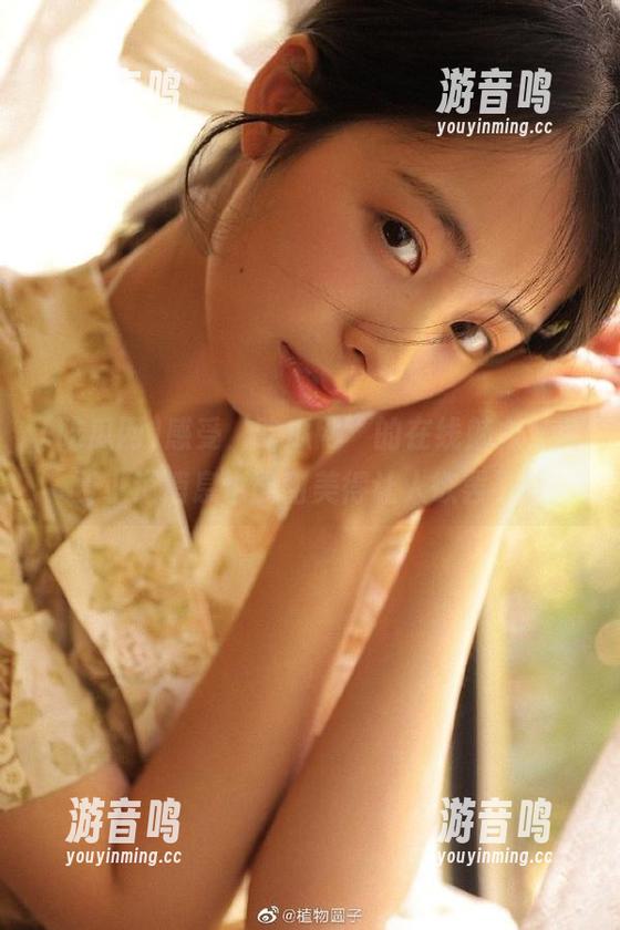 吃瓜网 感受‘吃瓜网’的在线魅力,免费小道消息也能甜美得让人欲罢不能