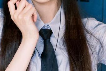 外面的一堆声音在讨论“he吃瓜网”，是不是说永不迷路能有不一样的体验？