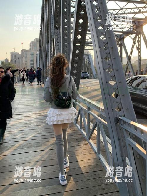 吃瓜网页版 黑料大放送,传送门带你进入吃瓜网页版的混乱乐园!