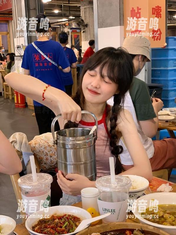 吃瓜黑料 混搭反差黑料和吃瓜黑料导航,有点兴趣吗?