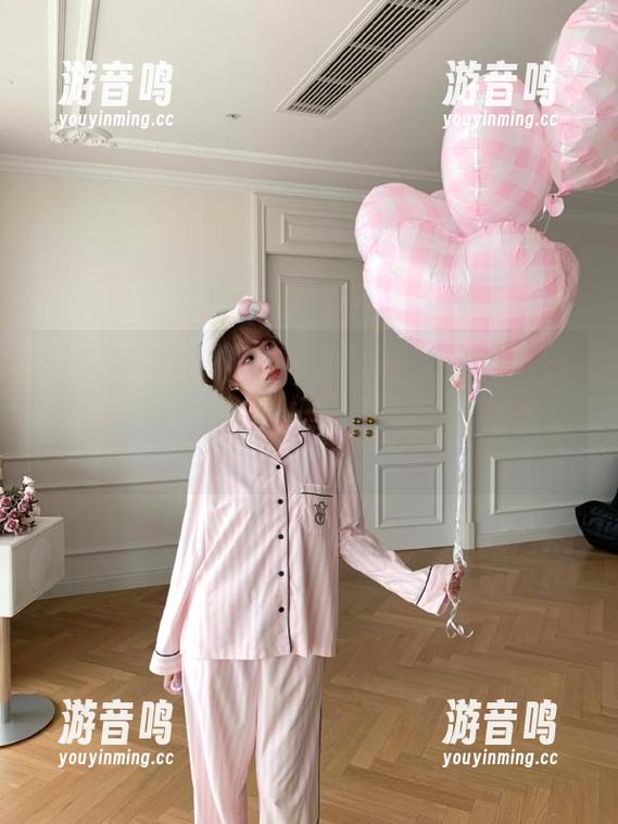 吾爱吃瓜 吾爱吃瓜的链接也算是嗅到了新鲜的热议,果然感情这一摊,总有人搞事情!