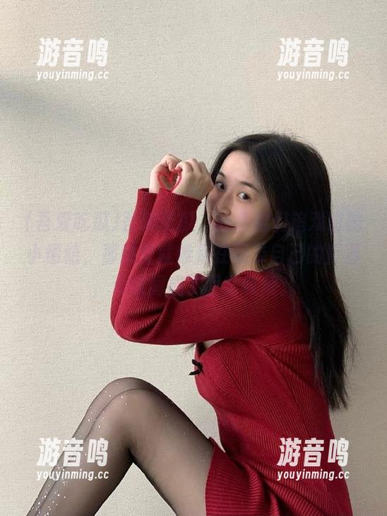 吾爱吃瓜 吾爱吃瓜,分享咱们追戏时的小情结,那感觉就像是在记录自己的青春,无意间成了回忆收藏。