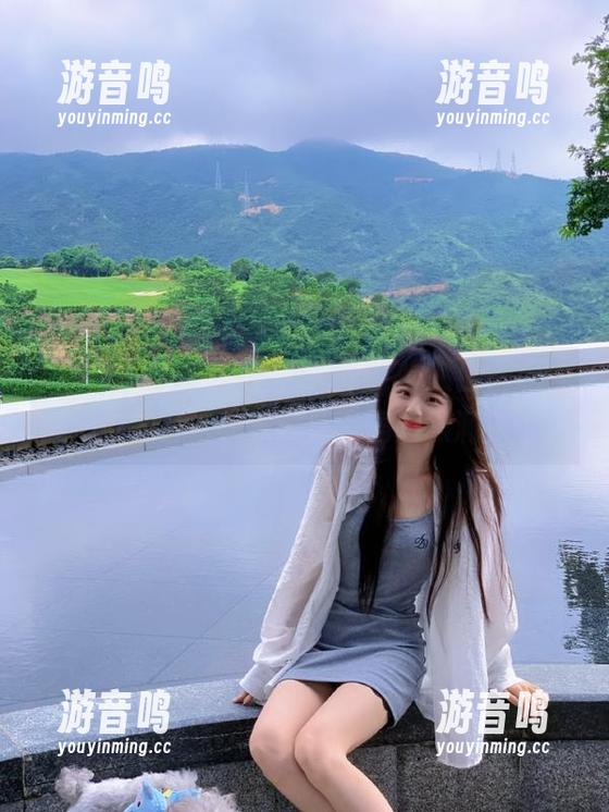 黑料不打烊 我在黑料不打烊入口徘徊,脑海中却开始想象蘑菇密码和黑洞探险。