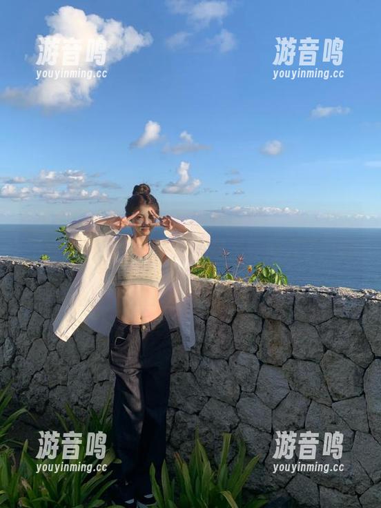 黑料吃瓜不打烊 终于找到了“黑料吃瓜不打烊”入口,手一抖竟无意间成了八卦大军的一员…