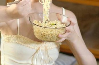黑料正能量不打烊，官网又推新品，这时候的我：咦？啥情况，没听说过的小道消息？