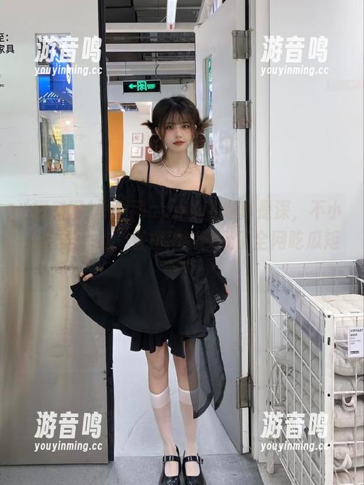 黑料网 黑料网app的资源真是深,不小心点开一条,直接把我带入了全网吃瓜矩阵!