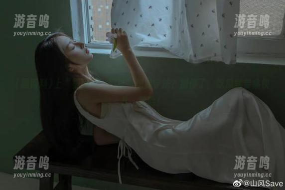 黑网料 上“黑网料”网址,想要守法?别傻了,吃瓜就要痛快儿,哈哈!